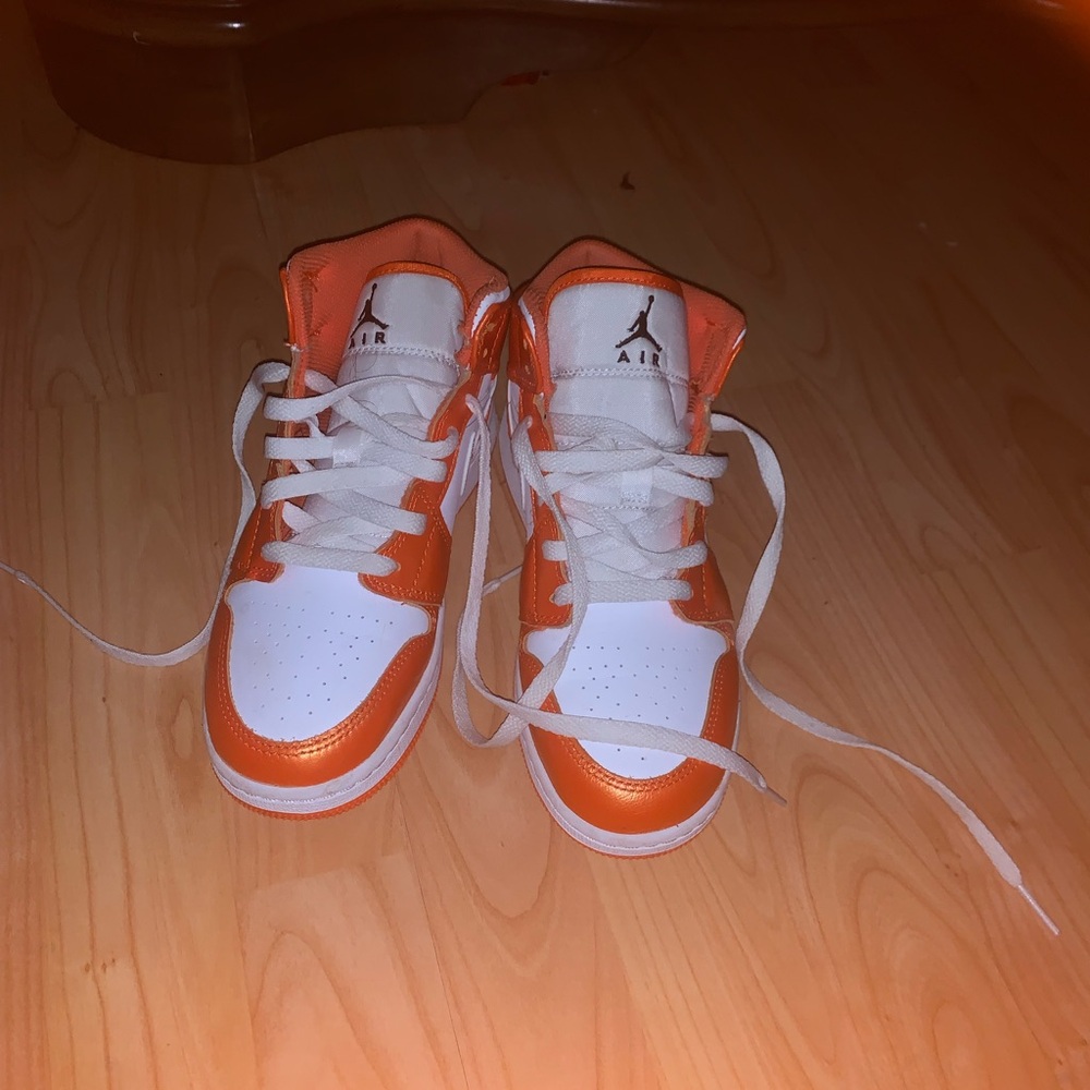 Nike Kids' Air Jordan 1 Mid SE